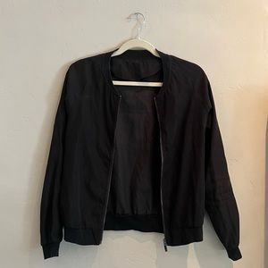 💕Brandy Melville bomber size S